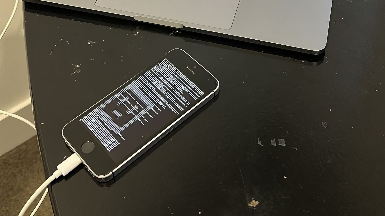 Palera1n est le premier jailbreak iOS 16 disponible !